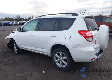 2010 Toyota Rav4 Limited z USA, uszkodzony, nr VIN 2T3YF4DV0AW029140